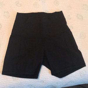 Wunder under long shorts